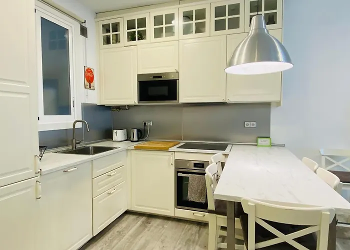 Modern Apartment In Central Romantic Quarter
