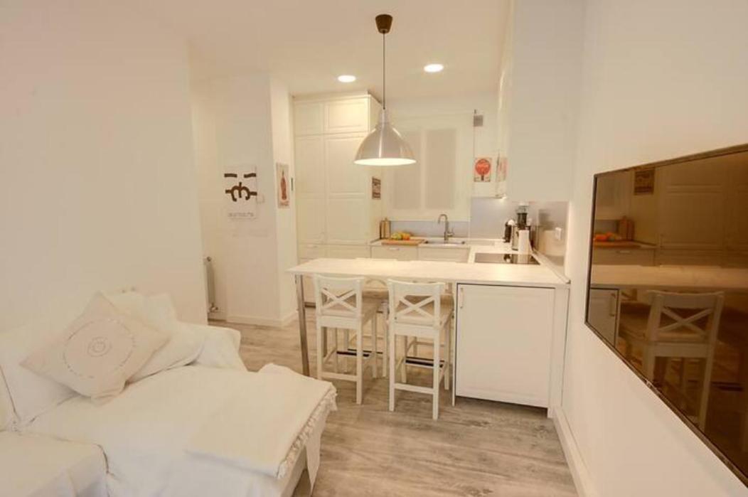 Modern In Romantic Quarter Saint-Sébastien
